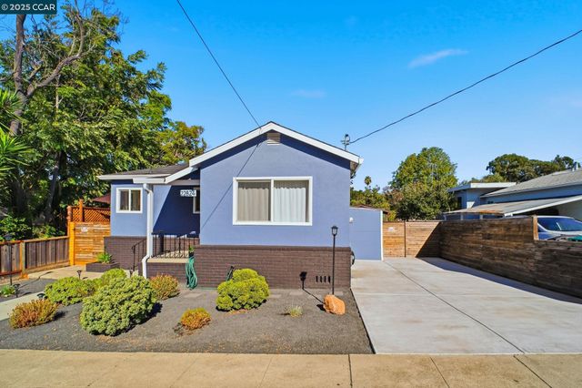 22824 High Street, Hayward, CA 94541