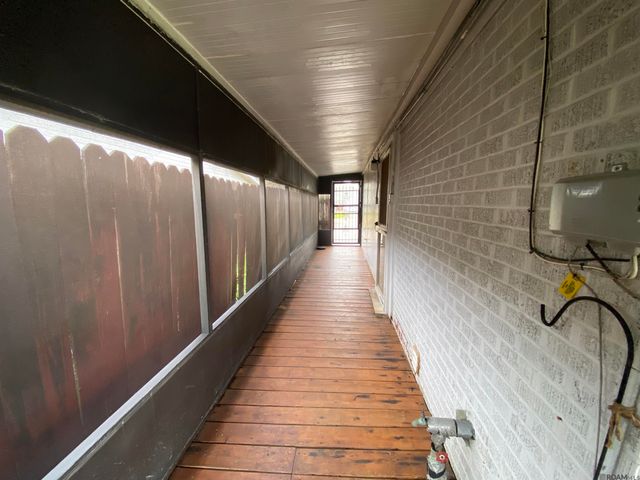 2460 Eastgate Dr, Baton Rouge, LA 70816