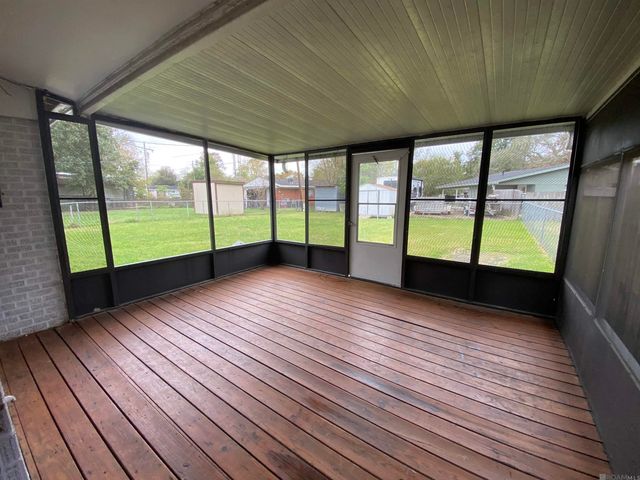 2460 Eastgate Dr, Baton Rouge, LA 70816