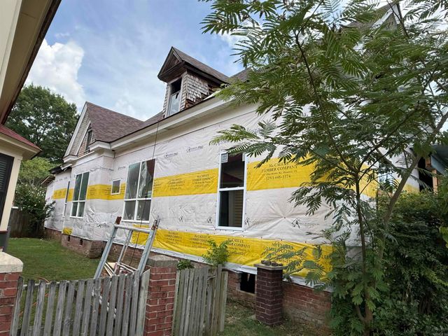 2403 S State Street, Little Rock, AR 72204