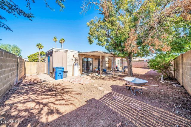 3743 W SAHUARO Drive, Phoenix, AZ 85029