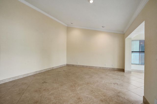 2105 SW 17th Circle, Deerfield Beach, FL 33442