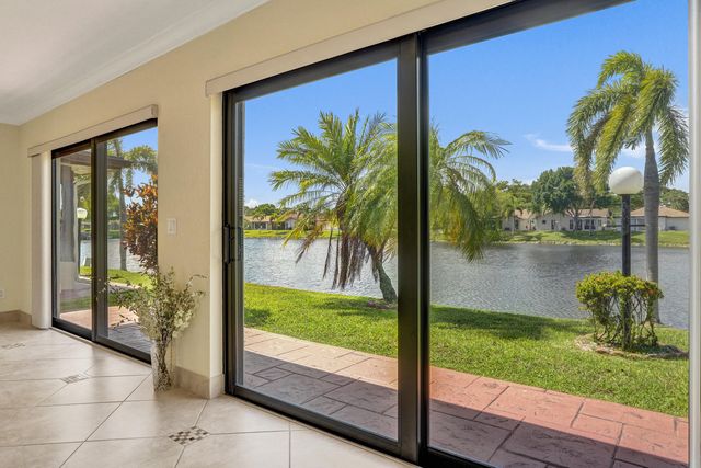 2105 SW 17th Circle, Deerfield Beach, FL 33442