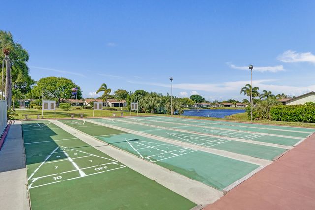 2105 SW 17th Circle, Deerfield Beach, FL 33442