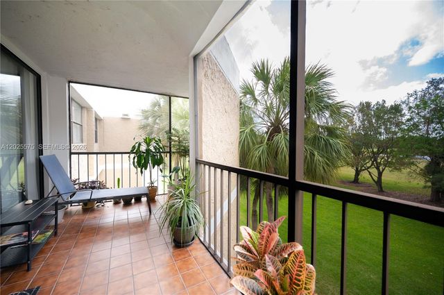 16400 NE GOLF CLUB RD 305, Weston, FL 33326