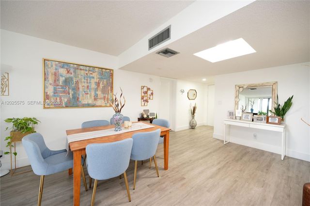 16400 NE GOLF CLUB RD 305, Weston, FL 33326