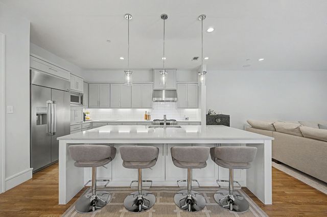 3611 Northwest Parkway, University Park, TX 75225