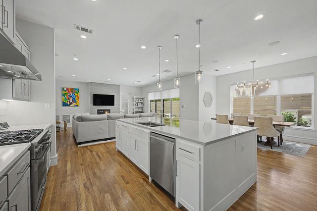 3611 Northwest Parkway, University Park, TX 75225