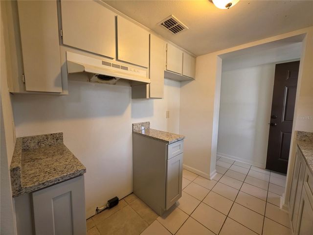 5521 BAY BOULEVARD 102, Port Richey, FL 34668
