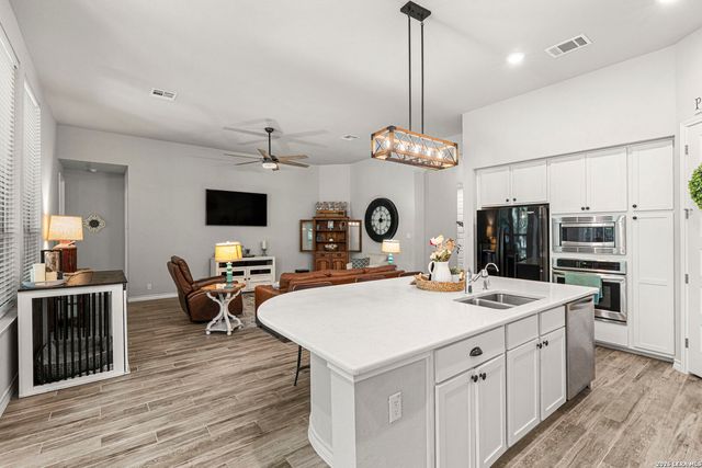 1551 Balcones Fault, New Braunfels, TX 78132