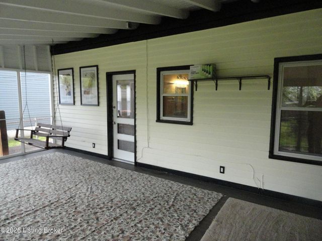 502 Harris Pl, Louisville, KY 40222