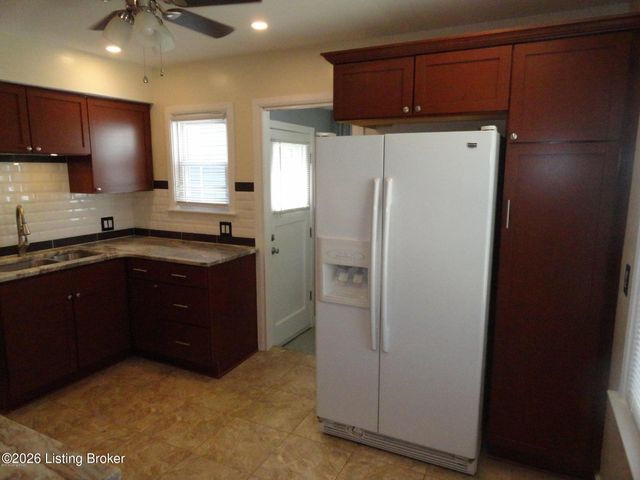 502 Harris Pl, Louisville, KY 40222