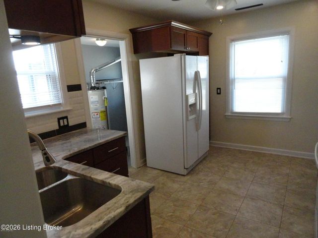 502 Harris Pl, Louisville, KY 40222