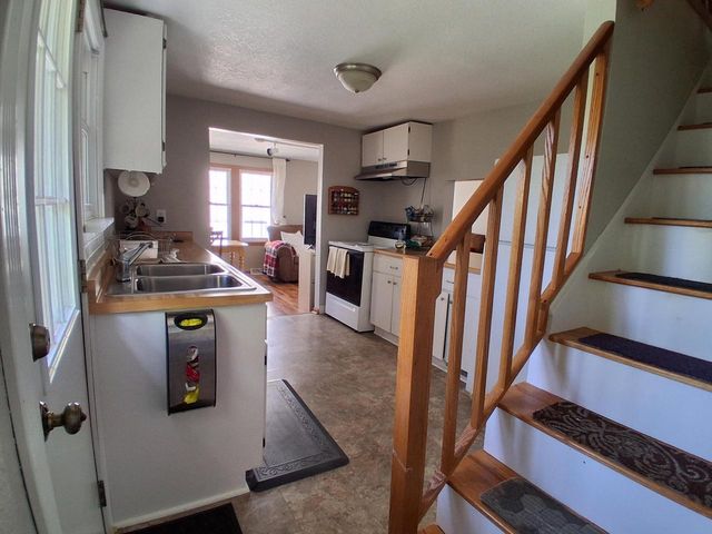 2112 Norton AVENUE, Waukesha, WI 53188