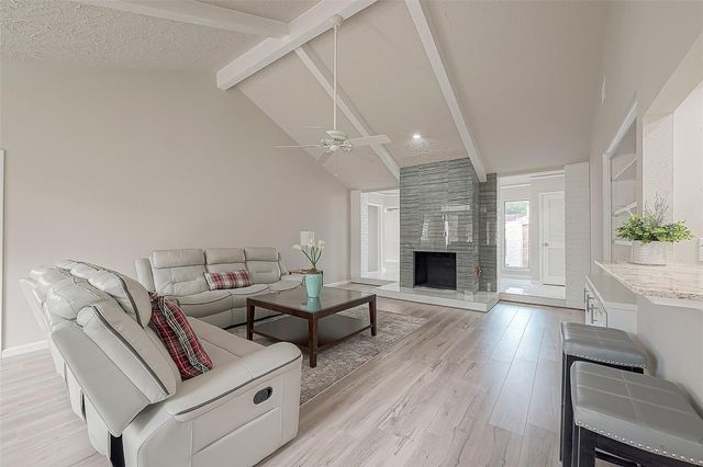 6107 Sanford Road, Houston, TX 77096