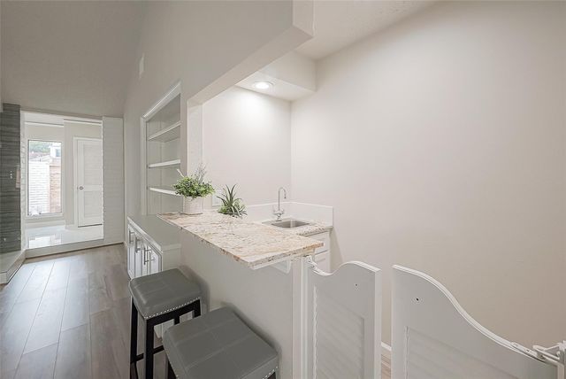 6107 Sanford Road, Houston, TX 77096