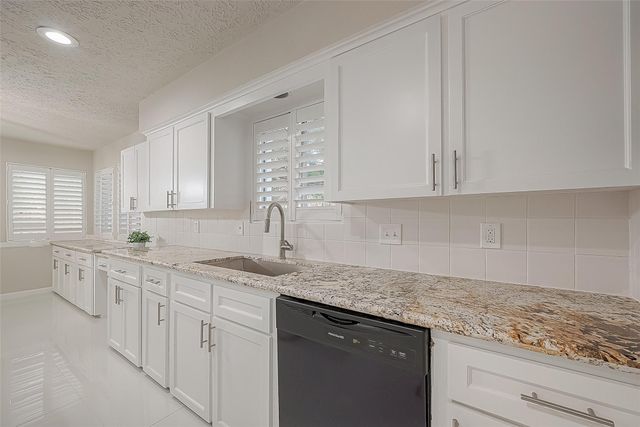 6107 Sanford Road, Houston, TX 77096