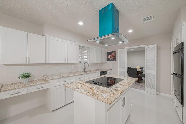 6107 Sanford Road, Houston, TX 77096