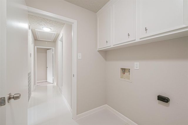 6107 Sanford Road, Houston, TX 77096