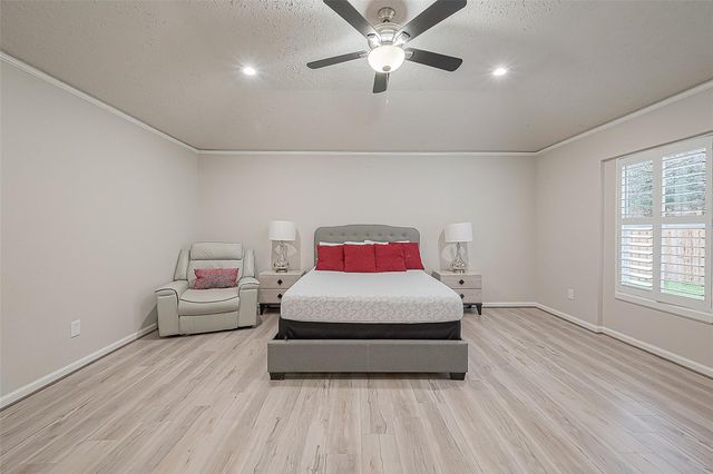 6107 Sanford Road, Houston, TX 77096