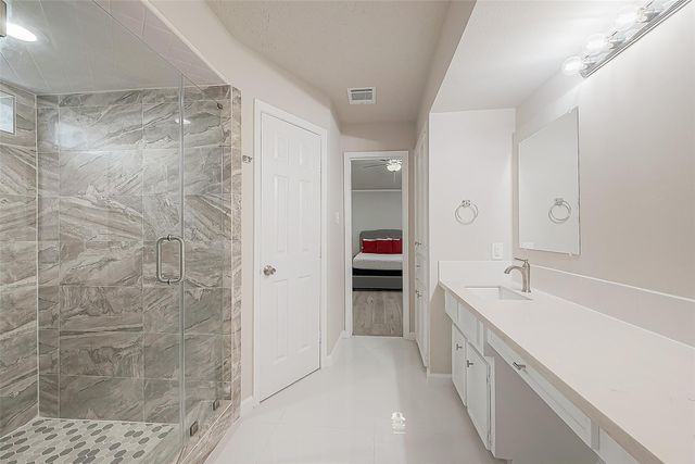 6107 Sanford Road, Houston, TX 77096