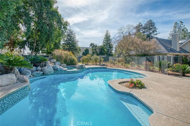 7272 N Traverse, Clovis, CA 93619