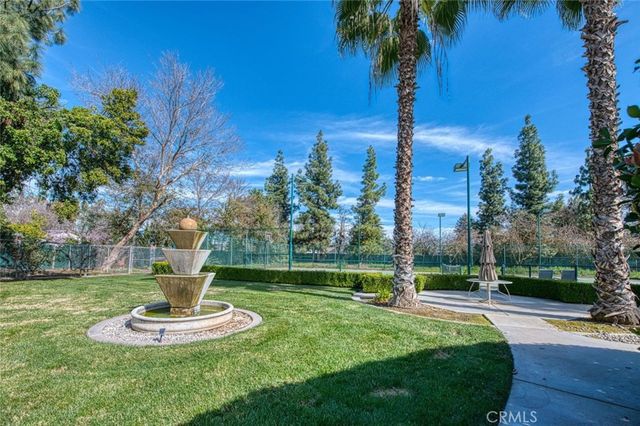 7272 N Traverse, Clovis, CA 93619