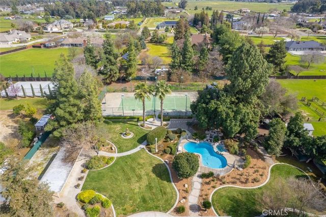 7272 N Traverse, Clovis, CA 93619