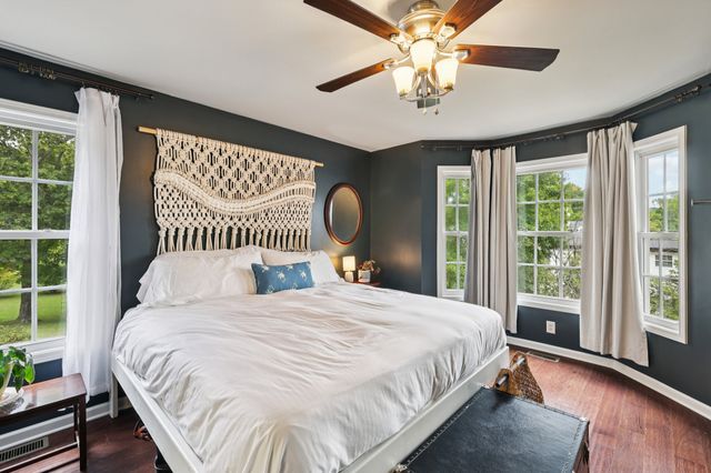 5048 Riverview Dr, Pegram, TN 37143