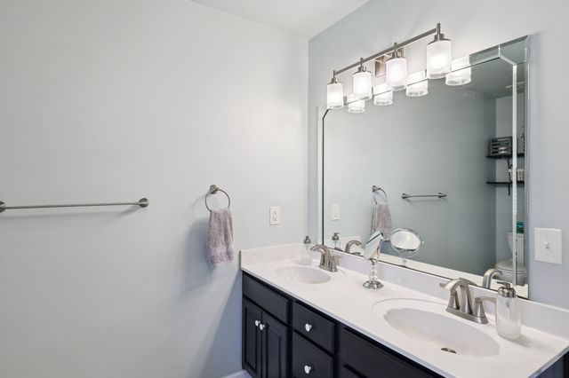 5048 Riverview Dr, Pegram, TN 37143