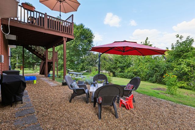5048 Riverview Dr, Pegram, TN 37143
