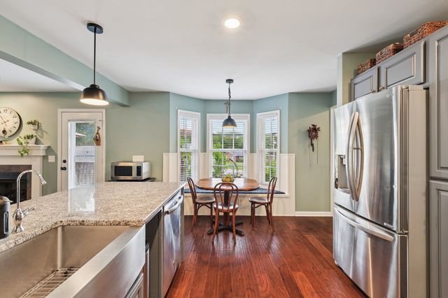 5048 Riverview Dr, Pegram, TN 37143