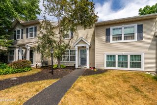 20 Hilltop Court, Troy, NY 12182