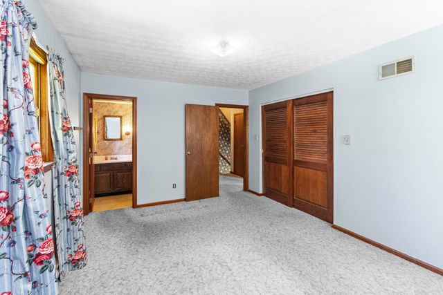 4960 Lakeview Drive, Powell, OH 43065