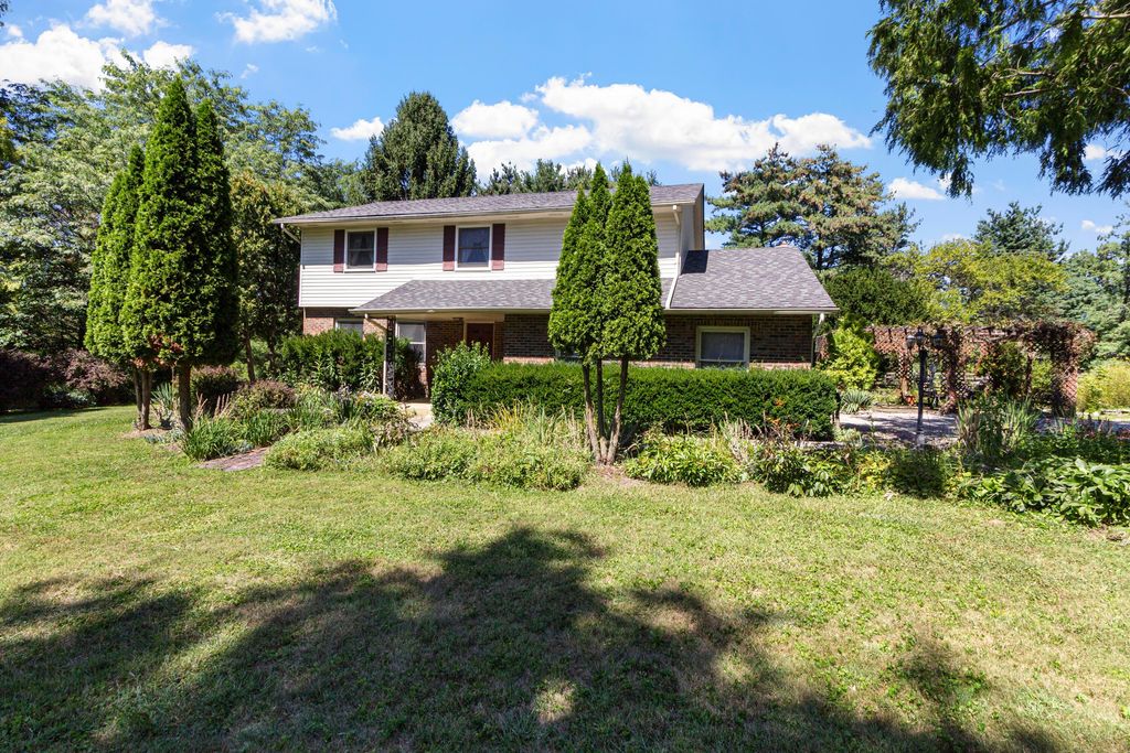 4960 Lakeview Drive, Powell, OH 43065
