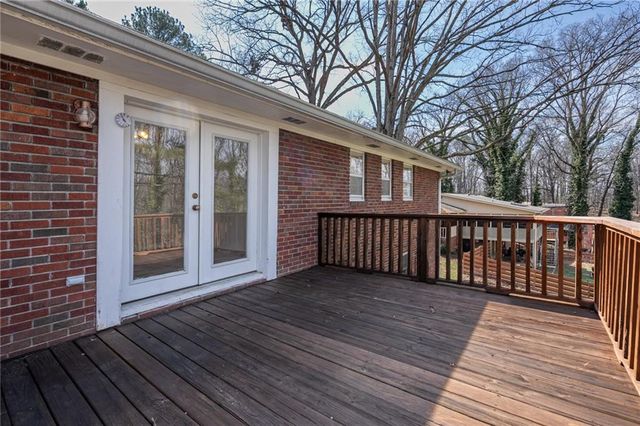 33 Summit Drive, Lindale, GA 30147