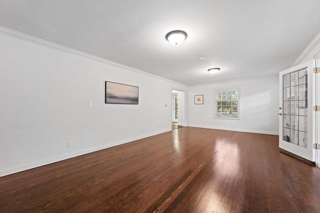 9373 N Lake DRIVE, Bayside, WI 53217