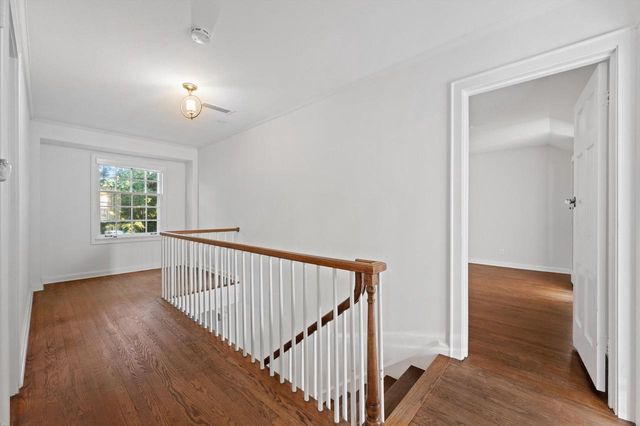 9373 N Lake DRIVE, Bayside, WI 53217