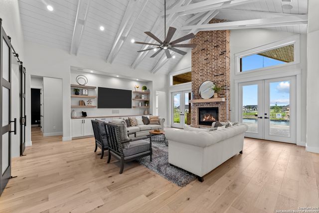 303 Century Oaks, Seguin, TX 78155