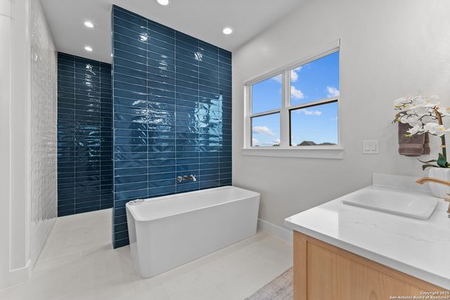 303 Century Oaks, Seguin, TX 78155