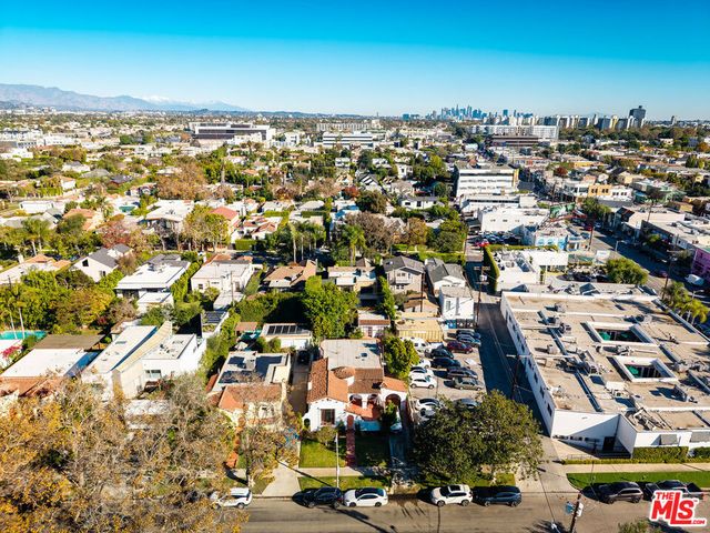 138 S La Jolla Avenue, Los Angeles, CA 90048