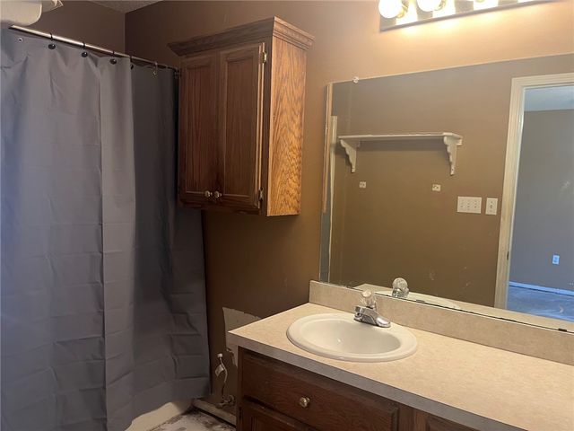 1524 E 15th Street, Russellville, AR 72802