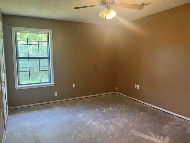 1524 E 15th Street, Russellville, AR 72802