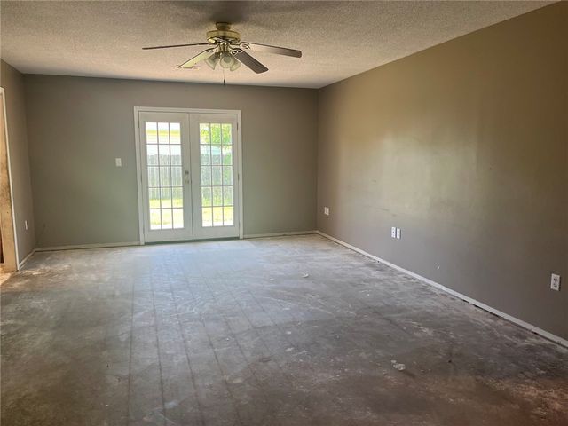 1524 E 15th Street, Russellville, AR 72802