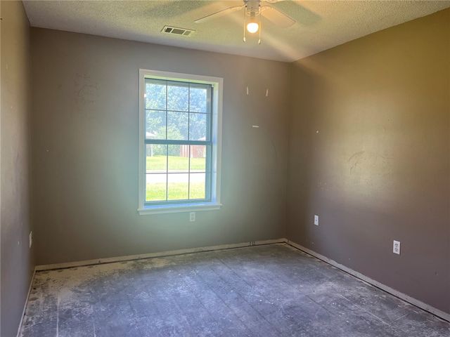 1524 E 15th Street, Russellville, AR 72802