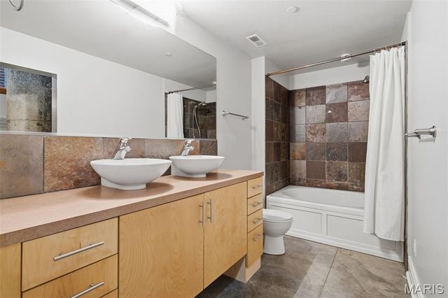 1601 Washington Avenue 211, St Louis, MO 63103