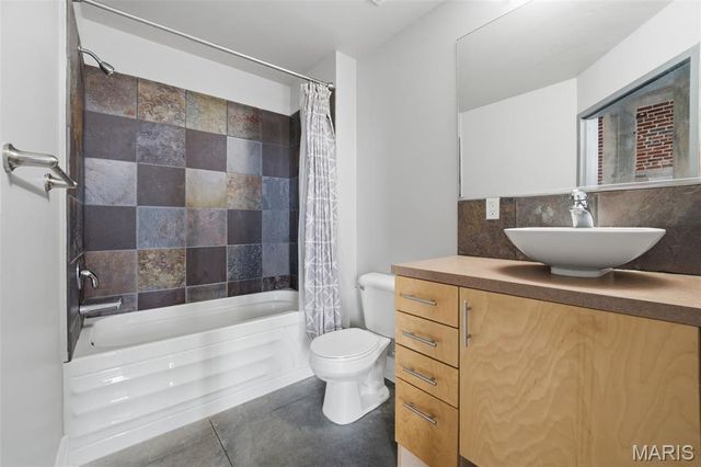 1601 Washington Avenue 211, St Louis, MO 63103