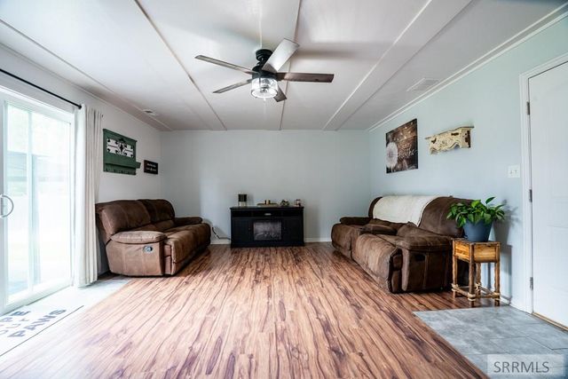4130 E Forest Glen Drive, Ammon, ID 83406