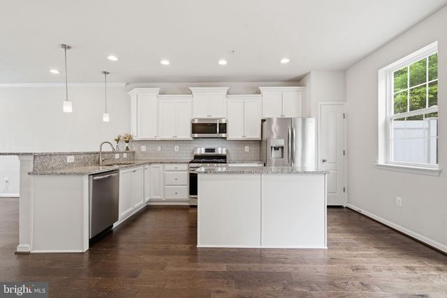 1335 HAWTHORN DR, Hanover, MD 21076