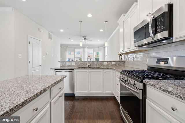 1335 HAWTHORN DR, Hanover, MD 21076